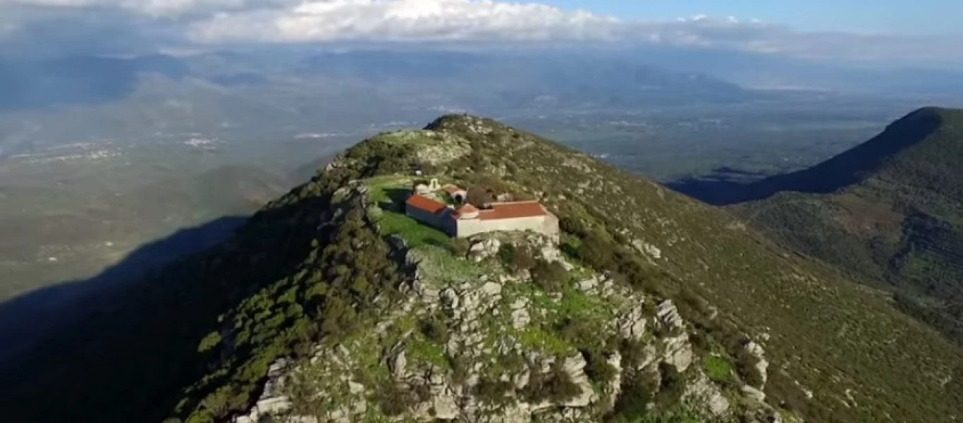 Αυτή είναι η πιο απόκρημνη μονή στην Ελλάδα (φωτό-βίντεο)